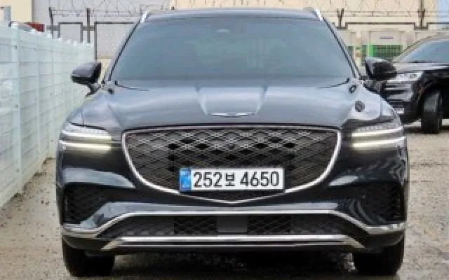 수원중고차신용카드할부 GV70 2.5T 가솔린 AWD 매물 사진 4 - 2024/10 38,960km