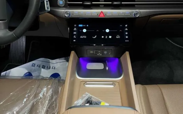 수원중고차신용카드할부 그랜저 (GN7) 가솔린 2.5 2WD 매물 사진 8 - 2024/06 12,269km